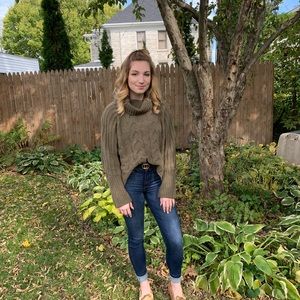 Meet your Posher, Annah